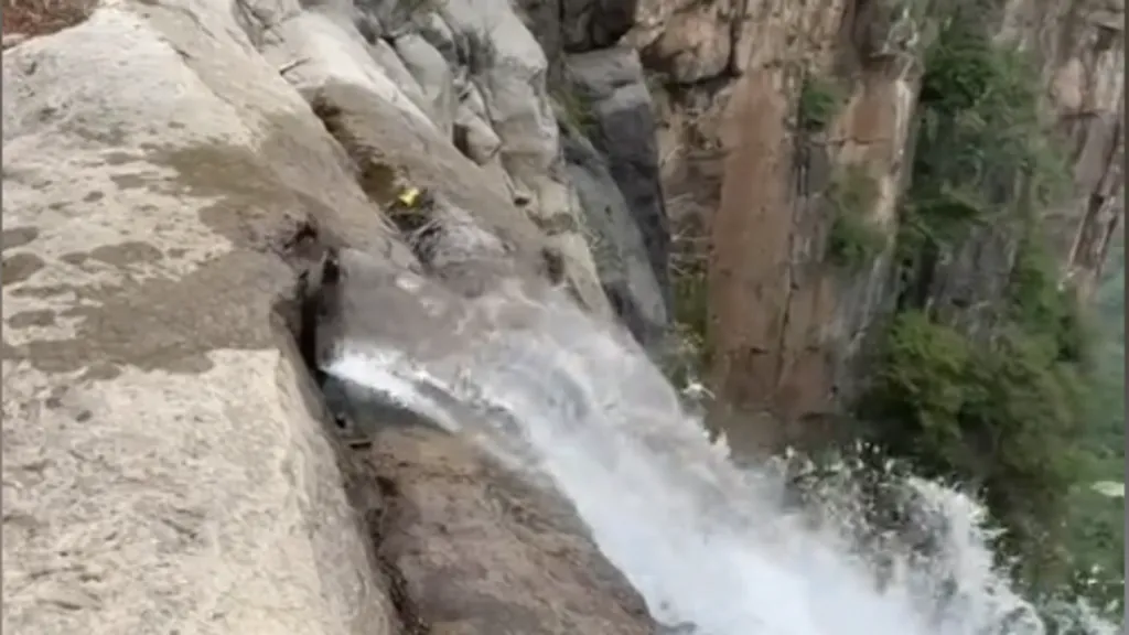 Controversy Erupts as China’s Tallest Waterfall Is Fed by Pipes